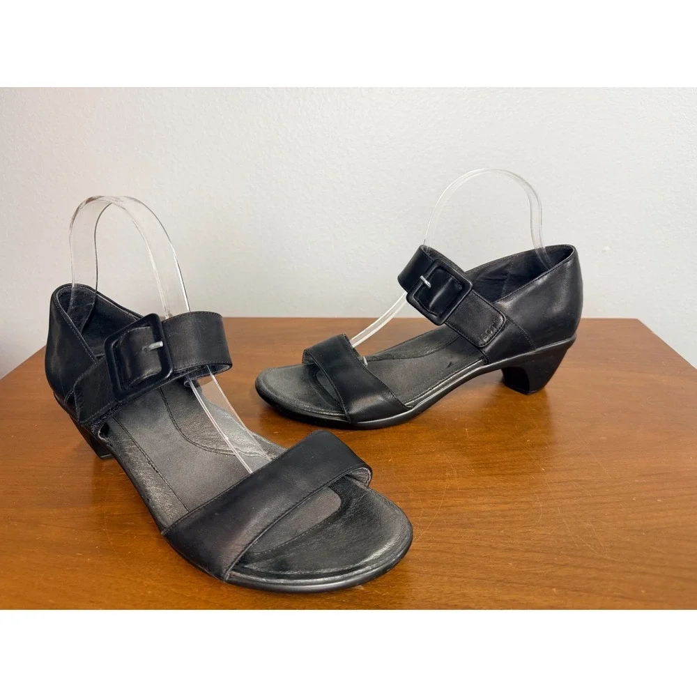 Naot Sandals Women 10‎ Black Leather Ankle Strap Low Wedge Buckle Comfort Casual